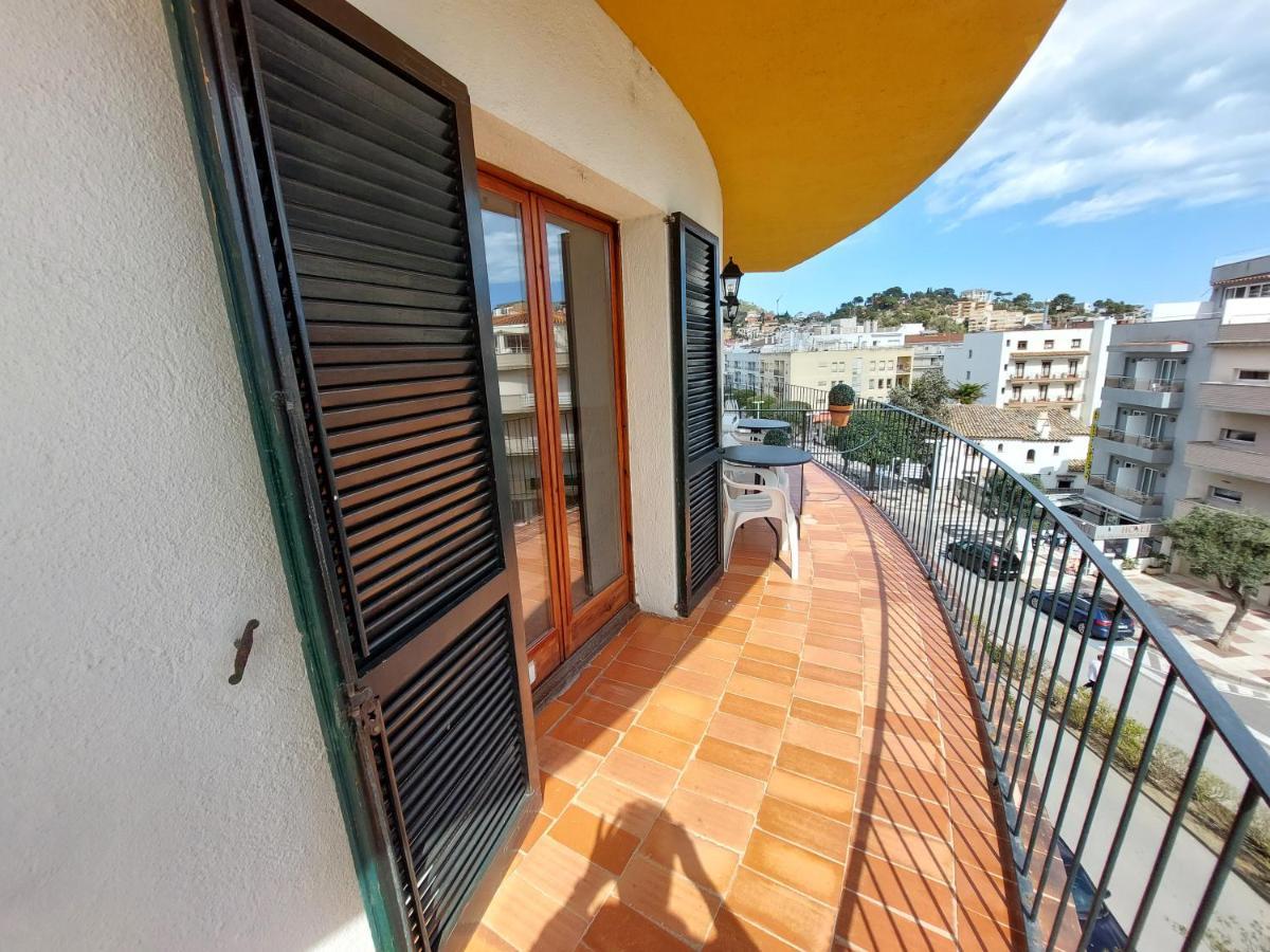 Apartamentos El Sol Tossa de Mar Exterior foto