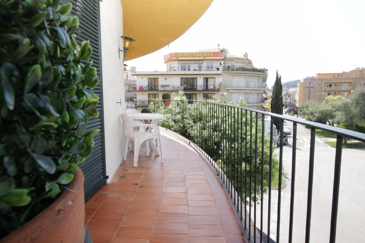 Apartamentos El Sol Tossa de Mar Exterior foto